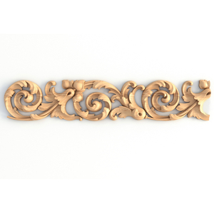 Pierced acanthus scroll moulding Baroque