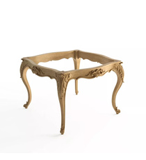 Baroque wooden coffee table with cabriole legs
