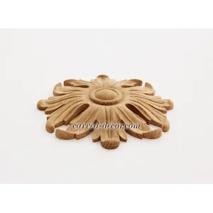 small round architectural acanthus oak rosette baroque style