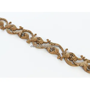 K-086 Oak openwork moulding with acanthus leaf and bellflowers from oak