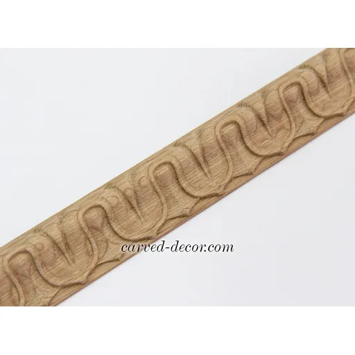 Wood mouldings with leaves antique style