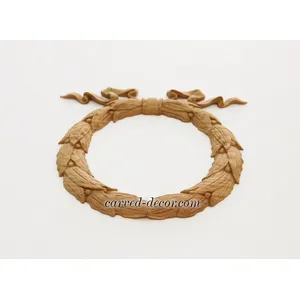Laurel wreath with ribbons decorative beech applique