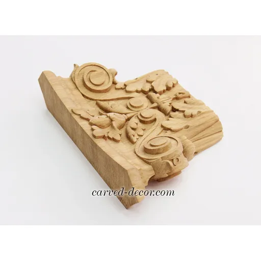 Ornamental pilaster caps from beech