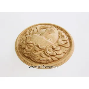Female face applique in a round shape from solid wood - 1