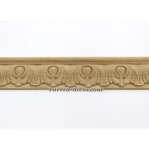Carved mouldings for doors with leaves