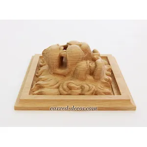 Carved beech wall decor lion head square-shaped - 2
